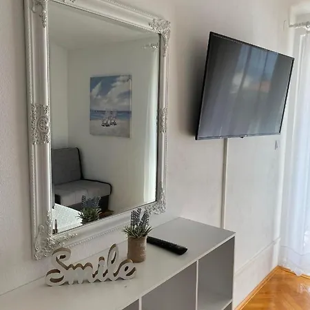 Apartmani Milkovic Tucepi Exterior photo