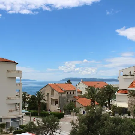 Apartmani Milkovic Tucepi Exterior photo