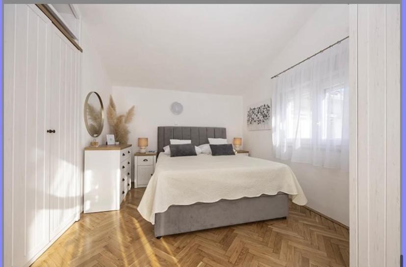 Milkovic Apartment