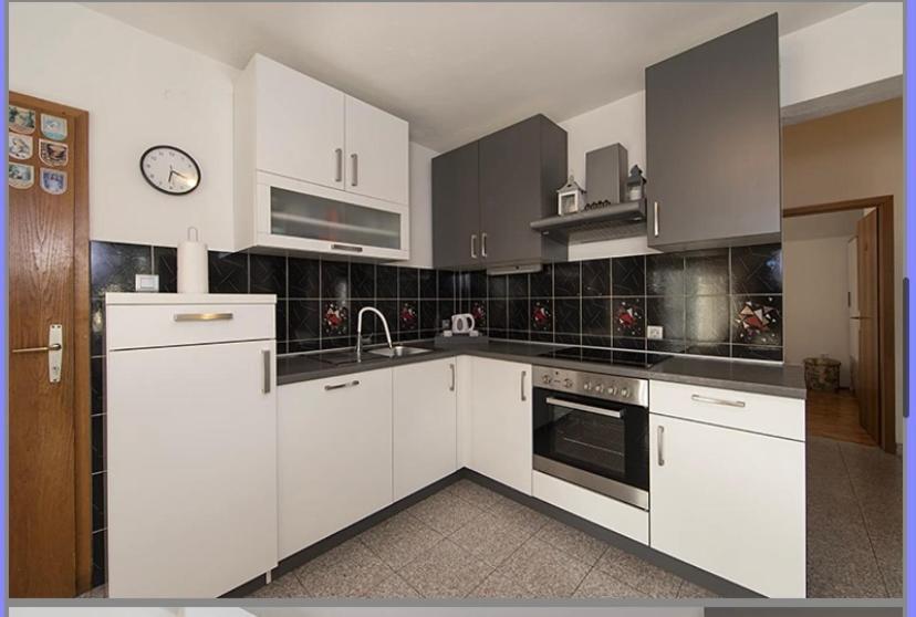 Milkovic Apartment Tucepi